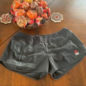 Reebok shorts M